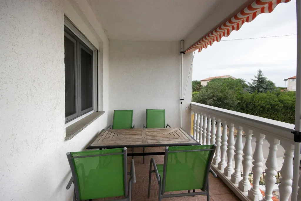 One-Bedroom Apartment for 4 in Banjole