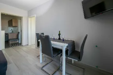 One-Bedroom Apartment for 4 in Banjole