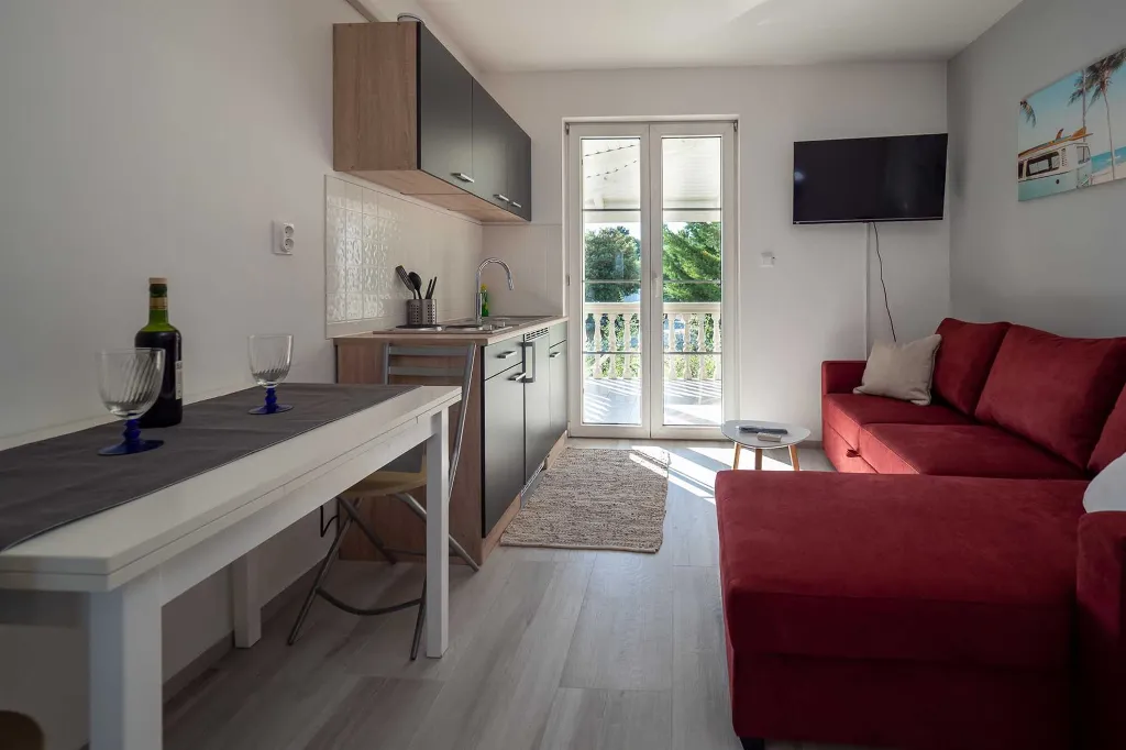 One-Bedroom Apartment in Banjole for 4 Guests