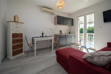 One-Bedroom Apartment in Banjole for 4 Guests