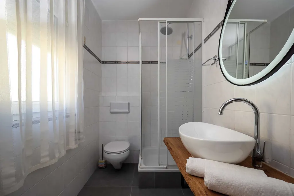 One-Bedroom Apartment in Banjole for 4 Guests