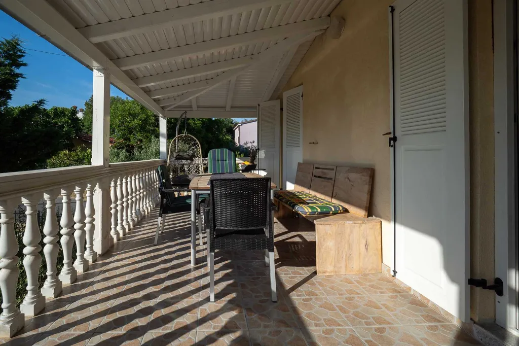 One-Bedroom Apartment in Banjole for 4 Guests