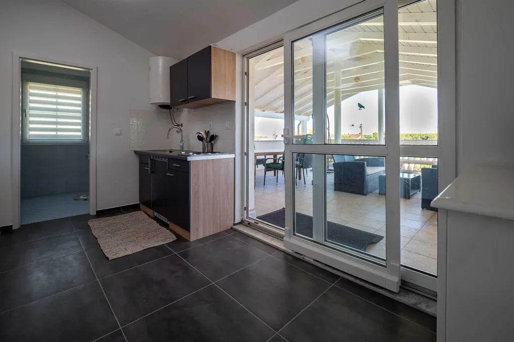 Three-Bedroom Apartment in Banjole for 5 Guests