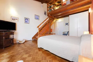 Studio for 2-3 Guests in Rovinj with Shared Pool
