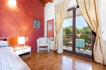 Studio for 2-3 Guests in Rovinj with Shared Pool
