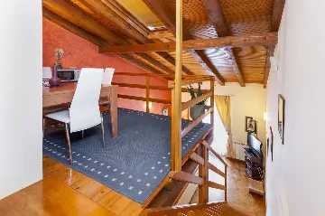 Studio for 2-3 Guests in Rovinj with Shared Pool