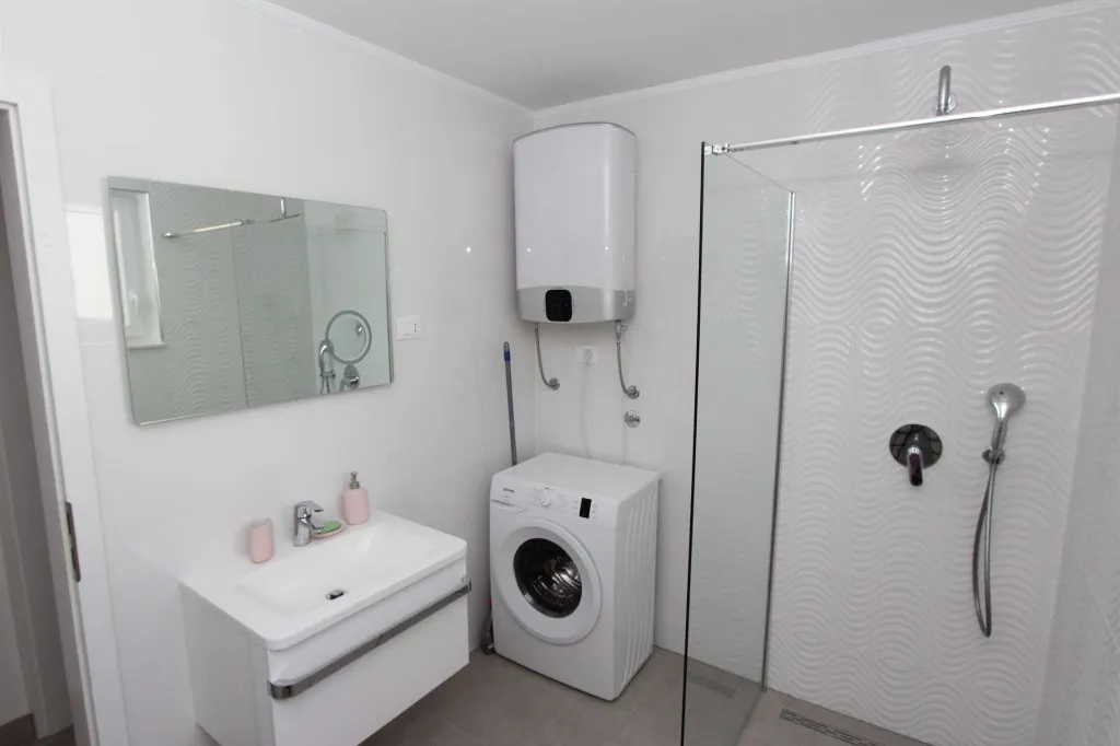 One-Bedroom Apartment in Rovinj with Terraces