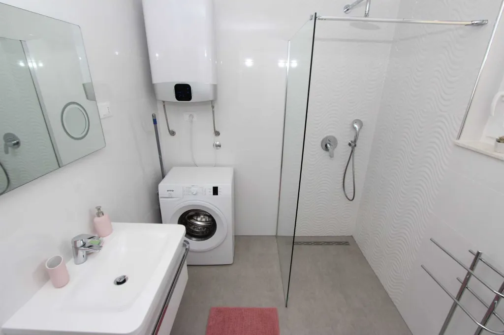 One-Bedroom Apartment in Rovinj with Terraces