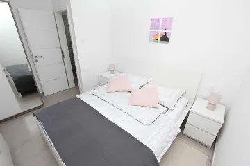 One-Bedroom Apartment in Rovinj with Terraces