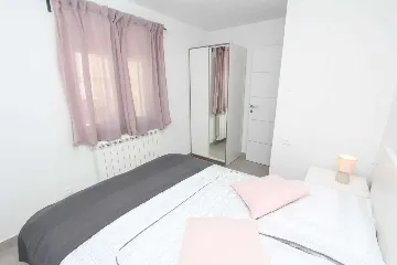 One-Bedroom Apartment in Rovinj with Terraces