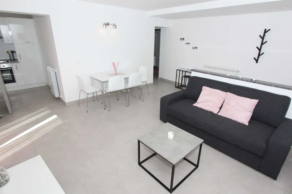 One-Bedroom Apartment in Rovinj with Terraces