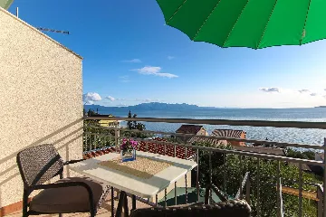 Sea View Apartment in Podaca for 4 Guests