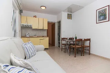 Sea View Apartment in Podaca for 4 Guests