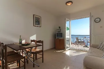 Sea View Apartment in Podaca for 4 Guests