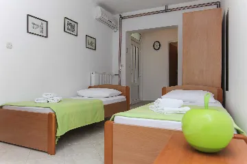 Sea View Apartment in Podaca