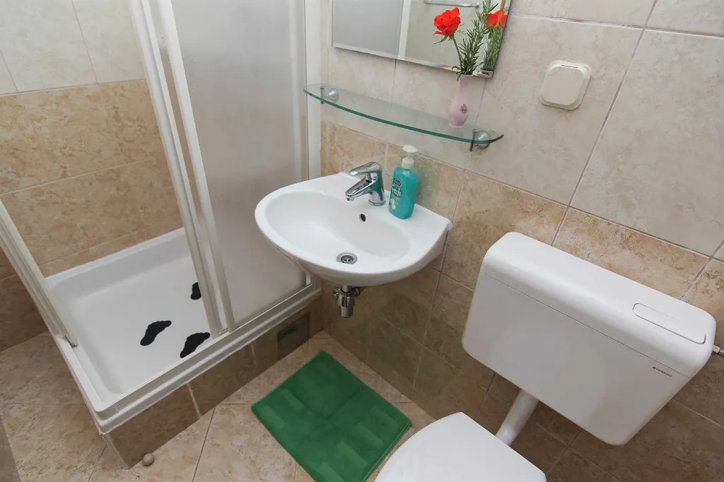 Sea View Apartment in Podaca