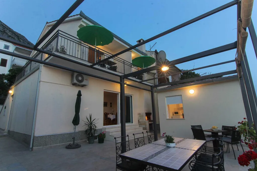Sea View Apartment in Podaca