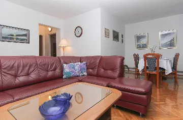 Sea View Apartment in Podaca