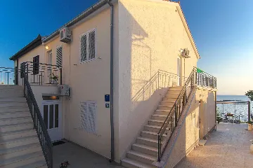 Sea View Apartment in Podaca