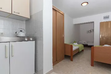 Sea View Apartment in Podaca