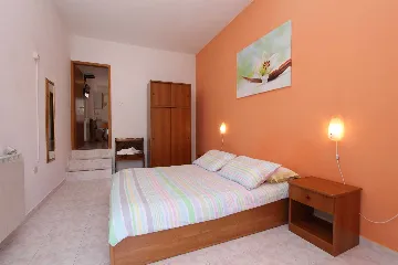 Apartment with Terrace in Rovinj for 3 Guests