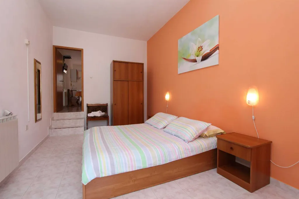 Apartment with Terrace in Rovinj for 3 Guests