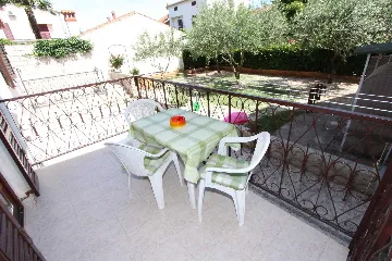Apartment with Terrace in Rovinj for 3 Guests