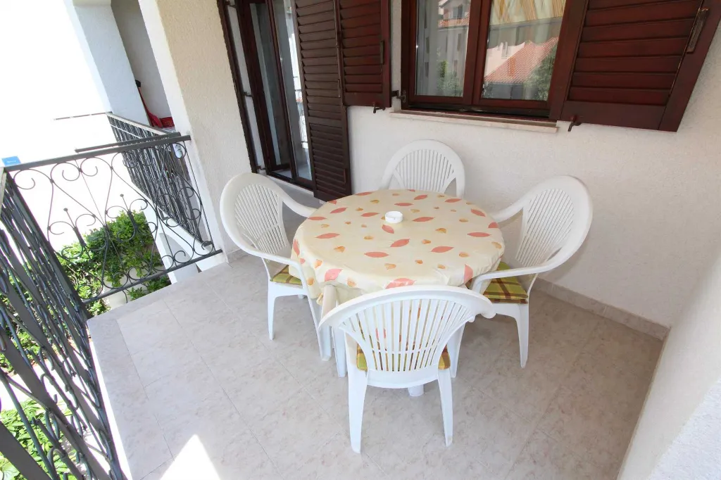 Apartment for 5 Guests in Rovinj