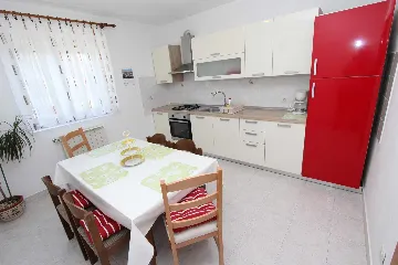 Apartment for 5 Guests in Rovinj