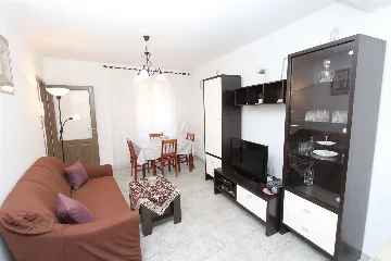 Rovinj Apartment with Shared Roof Terrace