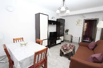 Rovinj Apartment with Shared Roof Terrace