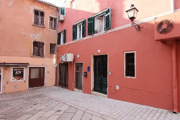 Rovinj Apartment with Shared Roof Terrace
