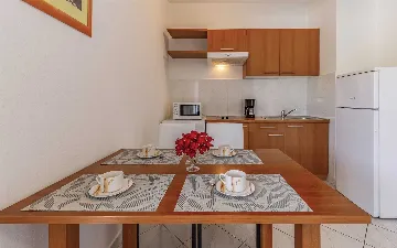 One-Bedroom Apartment with Pool in Banjole for 4 Guests