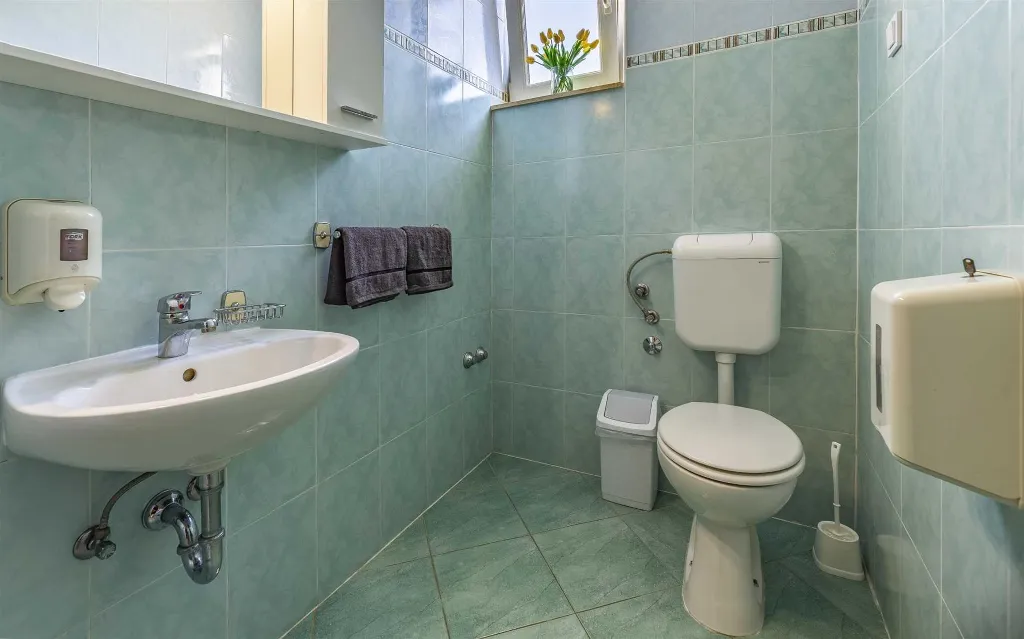 One-Bedroom Apartment with Shared Pool in Banjole