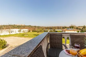 One-Bedroom Apartment with Pool in Banjole for 4