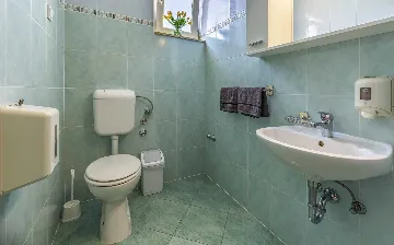 One-Bedroom Apartment with Pool in Banjole for 4