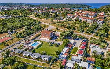 One-Bedroom Apartment in Banjole with Shared Pool