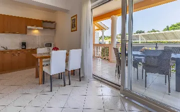 One-Bedroom Apartment in Banjole with Shared Pool