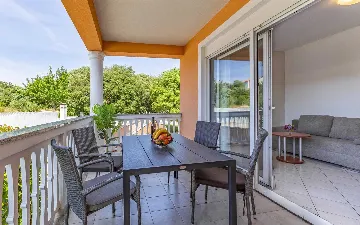 One-Bedroom Apartment in Banjole with Shared Pool