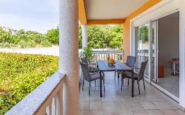 One-Bedroom Apartment in Banjole with Shared Pool