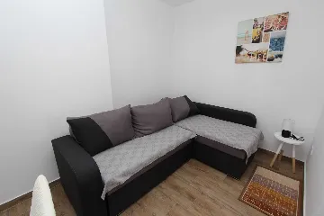 Rovinj Apartment for 4 Guests with Balcony