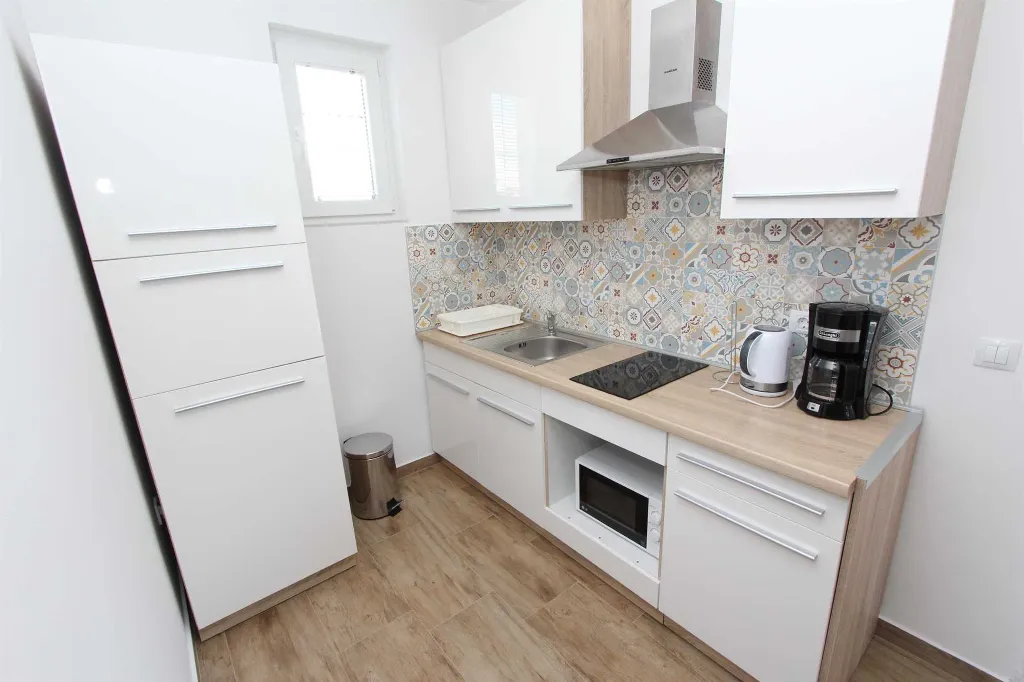Rovinj Apartment for 4 Guests with Balcony