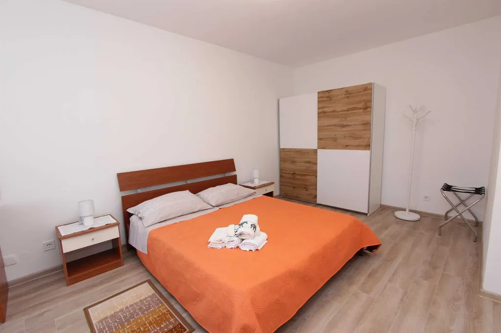Rovinj Apartment for 4 Guests with Balcony
