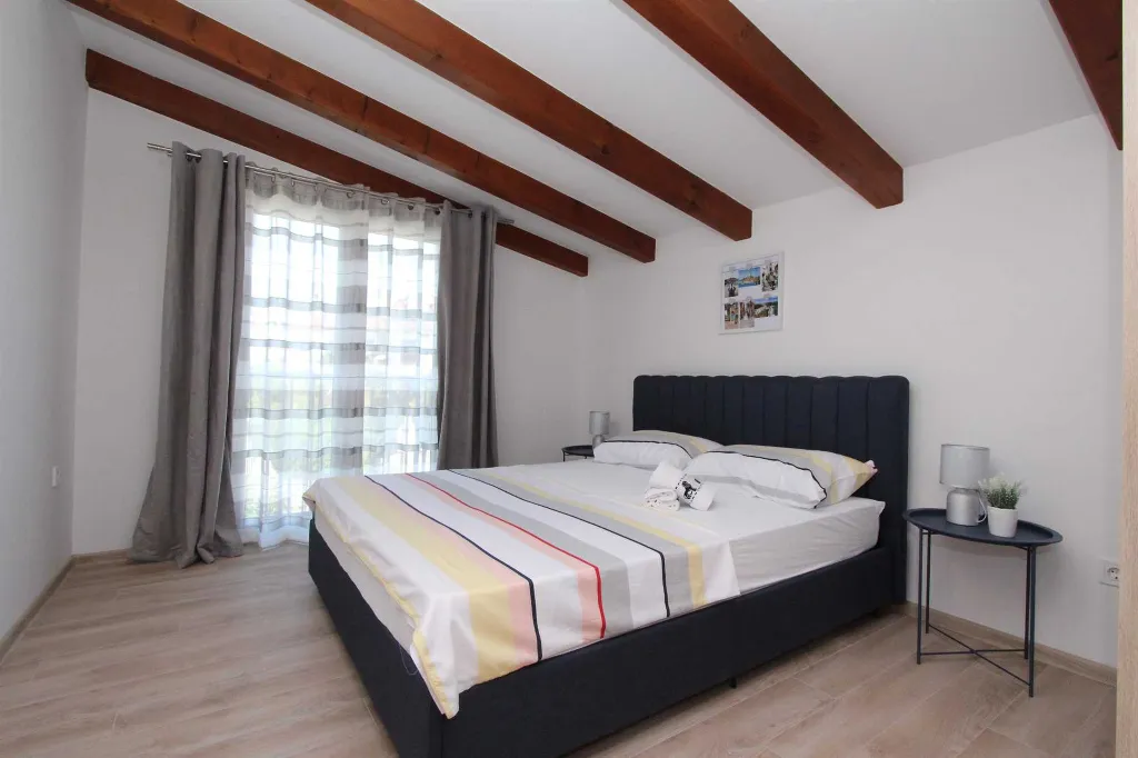 Apartment for 5 Guests in Rovinj