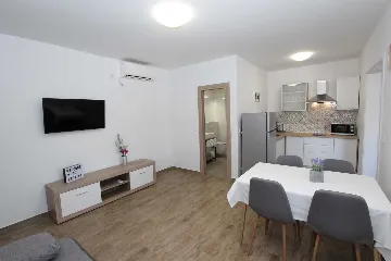 Apartment for 5 Guests in Rovinj