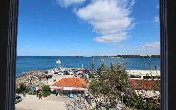 Sea View Apartment in Rovinj for 4 Guests