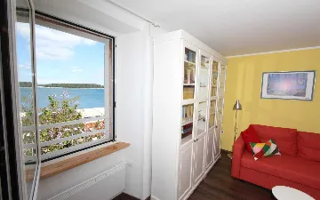 Sea View Apartment in Rovinj for 4 Guests