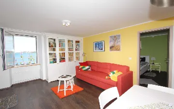 Sea View Apartment in Rovinj for 4 Guests