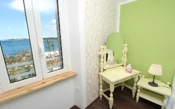 Sea View Apartment in Rovinj for 4 Guests