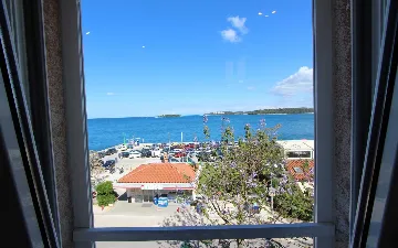 Sea View Apartment in Rovinj for 4 Guests